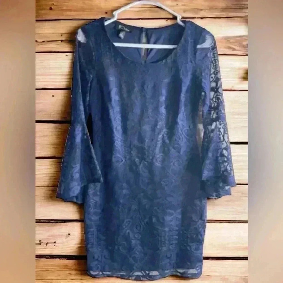 Bcx Size Small Navy Lace Dress. Excellent Condition. 28” Waist, 33” Length - Picture 1 of 2